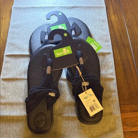 Sanuk Black Yoga Mat Comfort Sandals - Picture 7 of 8